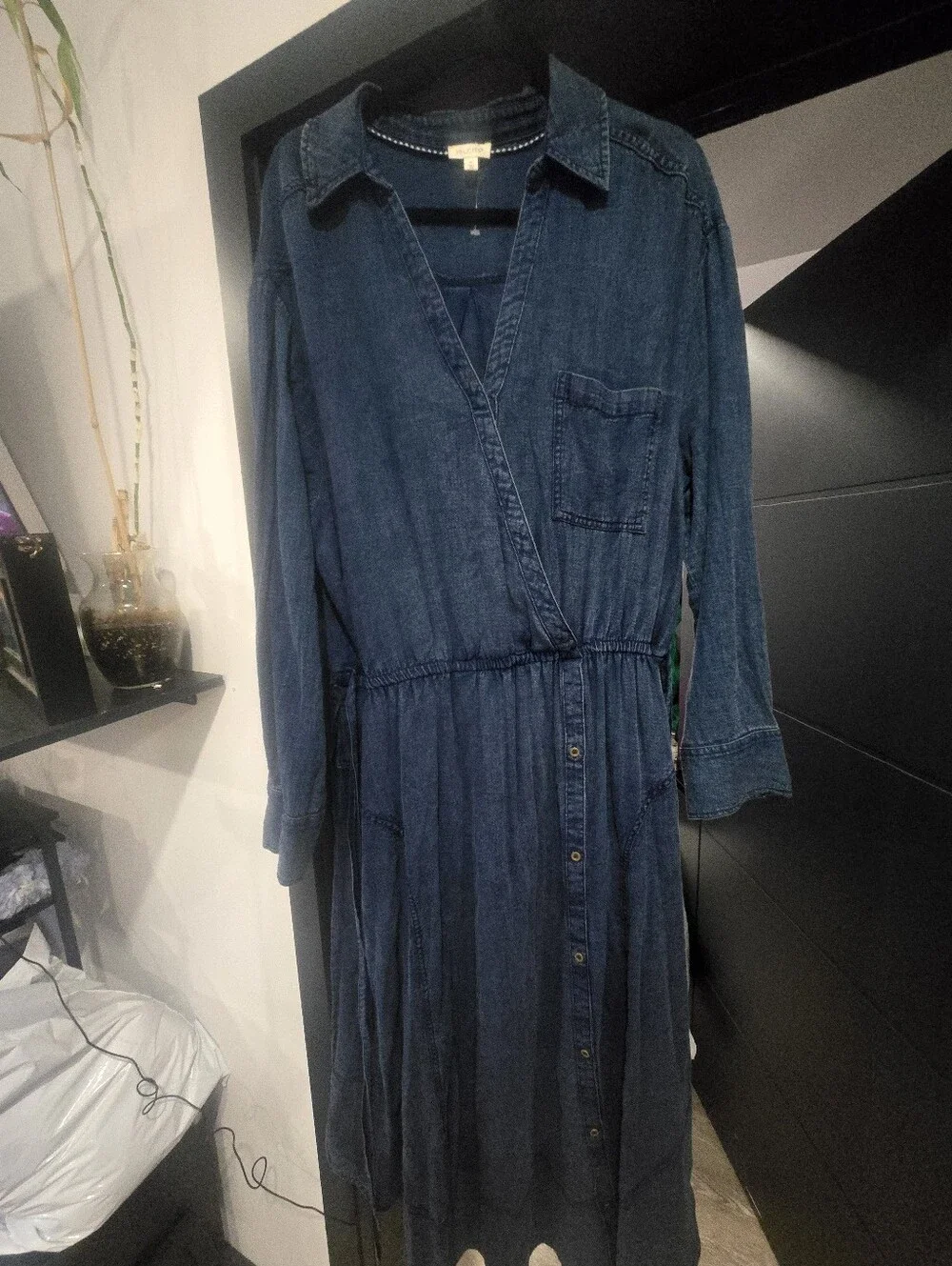 Women's Navy Wrap Denim Dress with Tie Waist XL Nwot Anthropologie Pockets - Picture 2 of 5